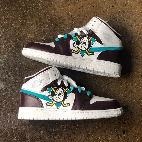 mighty ducks jordan 1